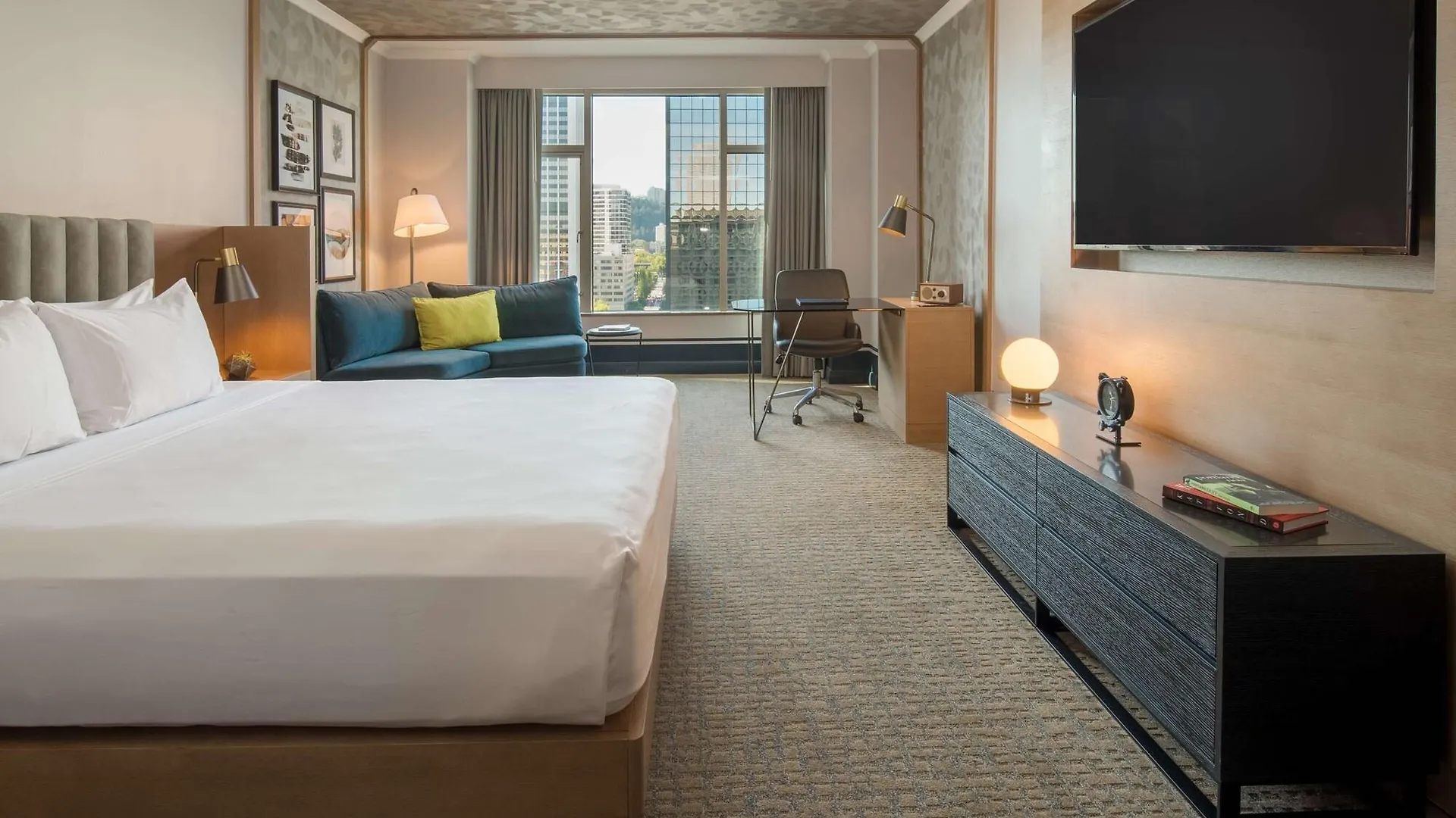 The Duniway Portland, A Hilton Hotel